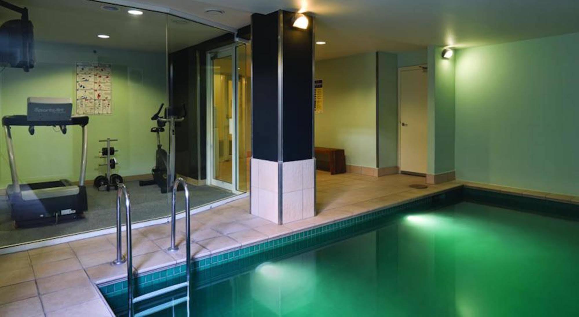 Adina Apartment Hotel South Yarra Melburne Exterior foto